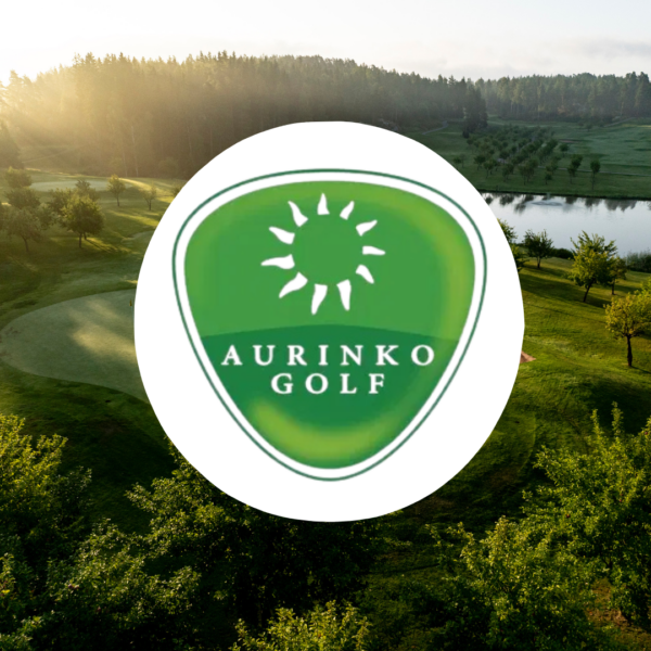 2 x Greenfee + Golfauto + 4 x Rangepoletti + 2 x Lounas